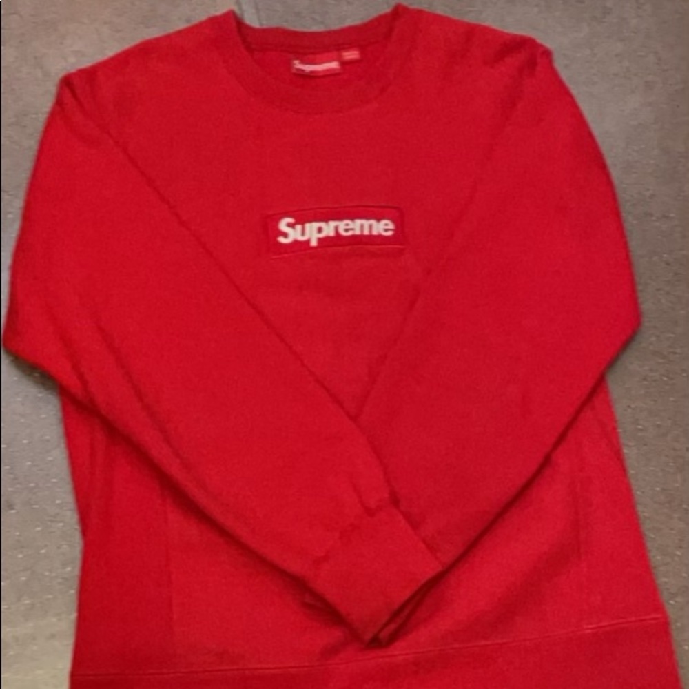 Original Supreme crewneck sweatshirt